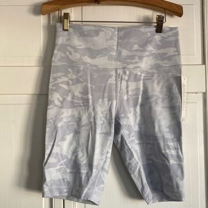 Lululemon 10inch shorts …pale grey camo